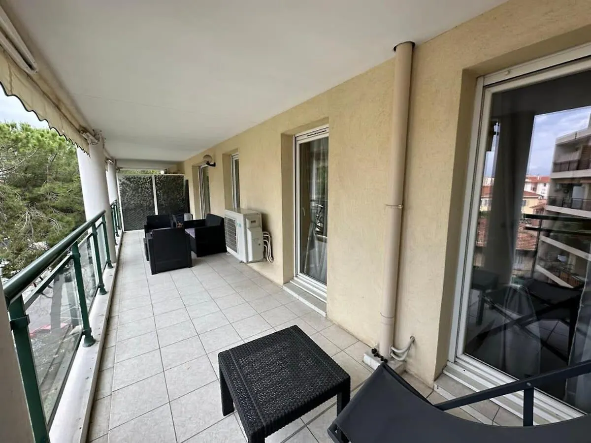 Apartment C058 Bel Appartement Spacieux Terrasse Centre Cannes France
